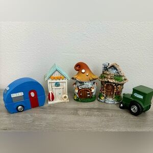 Miniature Fairy Garden Gnome Houses Set of 5 NWT